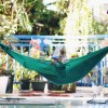 Hamak jednoosobowy turystyczny dla dzieci z karabinkami i linkami Ticket to the Moon Mini Hammock Set Emerald Green-Green TMMINI3611