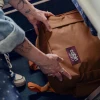 Plecak bagaż podręczny do samolotu z kieszenią na laptop CabinZero Classic Tech 28L CZ33 Cinnamon